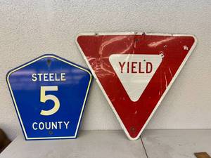 lot 153 image: Decommissioned Road Signs
