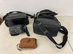 lot 179 image: Cameras