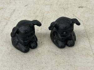 lot 185 image: Pair of Griswold Pups