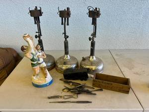 lot 206 image: Mixed Vintage Lot