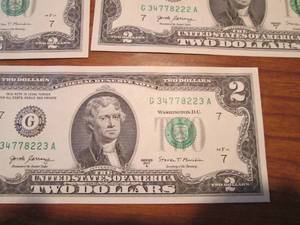 5 Uncirculated sequentially numbered $2.00 bills