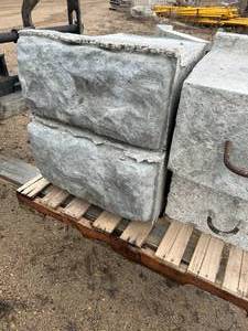 Quantity of 4 Landscape block 12x 24  500lbs