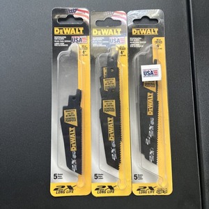 lot 46 image: 25 DEWALT 2 X 4 DEMOLITION RECIPROCATING SAW BLADES LOT BUNDLE