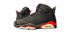 lot 60 image: Size 10.5 - Jordan 6 Retro black Infrared