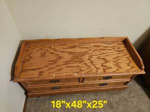 lot 63 image: Contemporary Oak Cedar Chest