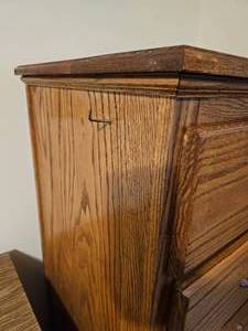 lot 14 image: Six Drawer Dresser Chest of Drawers