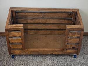 lot 39 image: Rustic Dog Crib on Casters
