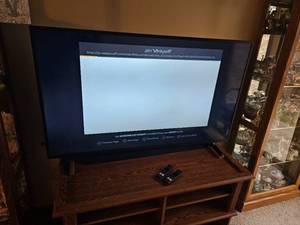 lot 69 image: 55 Insignia Television