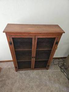 lot 20 image: Rustic Pie Safe Cabinet