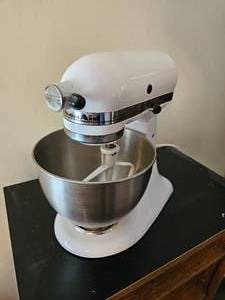 lot 53 image: Classic KitchenAid Standing Mixer