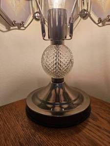 lot 102 image: Fun Three Setting Touch Table Lamp