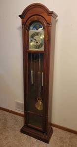 lot 22 image: Gorgeous WestManor Grandfather Clock