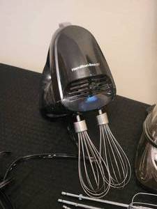 lot 77 image: Handy Kitchen Appliance Pack (3)