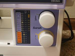 lot 122 image: Husqvarna Viking Electric Sewing Machine - Sarah S225