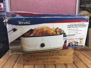 lot 11 image: Rival Select 18 Qt Roaster OVEN