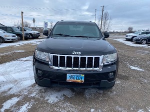 lot 2 image: 2012 Jeep Grand Cherokee
