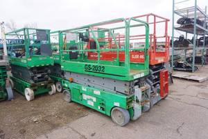 2011 Genie GS - 2032 Electric Scissors Lift