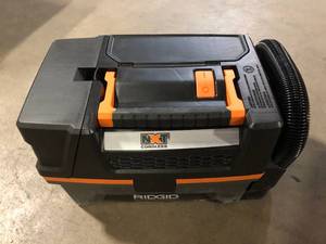 RIDGID 3 Gallon 18-Volt Cordless Handheld NXT WetDry Shop Vacuum (Tool Only) with Filter, Expandable Hose and Accessories   Customer Returns See Pictures