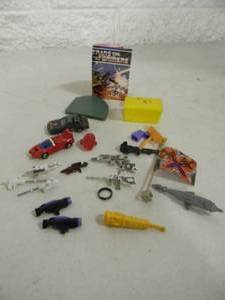 lot 47 image: VINTAGE Weapons, 1983 Tonka Go-Bots Turbo & Convert A Bots Turbo - Original - NICE - Missing Parts With Extras - AWESOME PIECES - SEE PICTURES