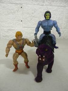 lot 48 image: VINTAGE 1981 Mattel Inc - He-Man, Battlecat Skeletor Set - Original - NICE - AWESOME PIECES - SEE PICTURES