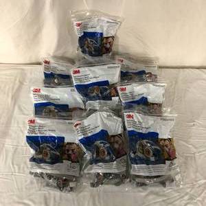 lot 51 image: Lot of 9 NEW 3M 620007025 Half Facepiece Reusable Respirators - Size Medium