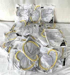 lot 190 image: Lot of 50 NEW 3M SPS-YP1100 Pediatric Disposable Single-Patient Stethoscope - 1-Tube One-Sided Chestpiece - Yellow