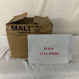 lot 215 image: 1 Case (1000 each) NEW Malt by Impact MDP-46-W 28 x 46 Polyethylene Apron - White (open box)