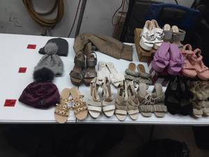 Womens Hats, and Womens Size 7 Shoes