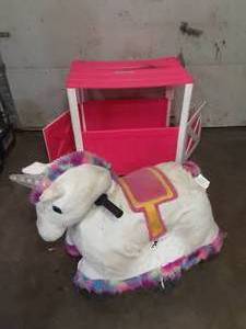 6v ride on unicorn with stable and small ride on 7v atv (no chargers)