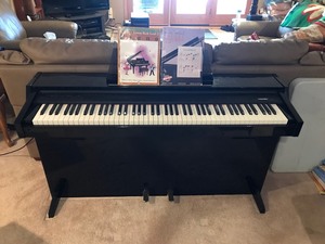 lot 37 image: Lowrey MDP 200 Modular Digital Piano