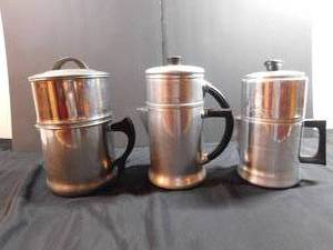 lot 107 image: 3 Vintage Double Coffeepots