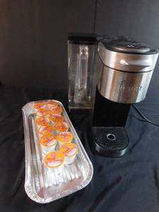 lot 115 image: Keurig Coffeepot