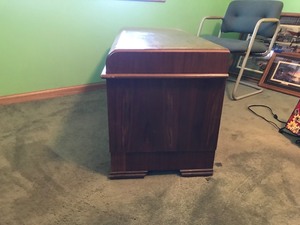 lot 70 image: Vintage Lane Cedar Chest