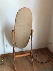 lot 76 image: Wood Oval Mirror