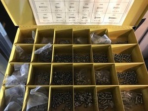 lot 98 image: 4 Drawer Organizer with Contents