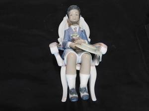 lot 149 image: Lladro Collectible Figurine