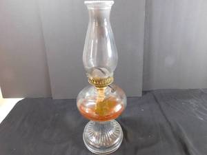 lot 171 image: Kerosene Lamp