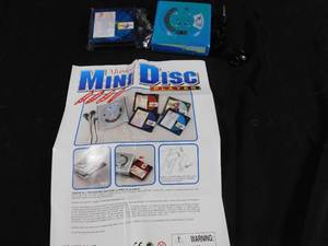 lot 418 image: Mini Disc Childs Player