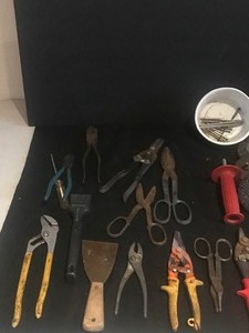 lot 354 image: Lot of Tools
