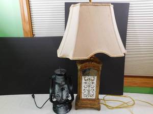 lot 268 image: Decorative Lamps