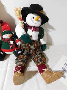 lot 216 image: Assorted Fabric Snowmen