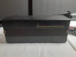lot 477 image: Mr. Christmas Outdoor Holiday projector