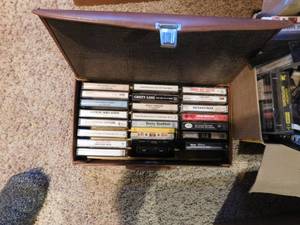 lot 722 image: Cassettes with case and juke box holder