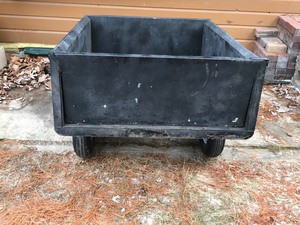 lot 392 image: Heavy Hauler Yard Trailer