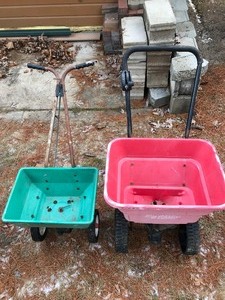 lot 393 image: 2 Lawn Seeders