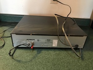 lot 538 image: Sony 5 CD Changer Disc Exchange System Optical Digital Output High Density Linear Converter Model CDP-CE375
