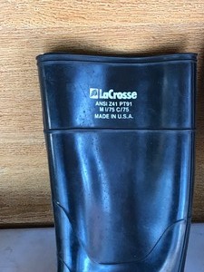lot 628 image: 2 Pairs rubber boots