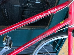 lot 634 image: Schwinn bike