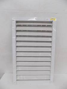 lot 20 image: 14 x 24 White vent GBL
