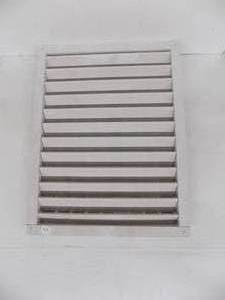 lot 22 image: 18 x 24 White Vent GBL